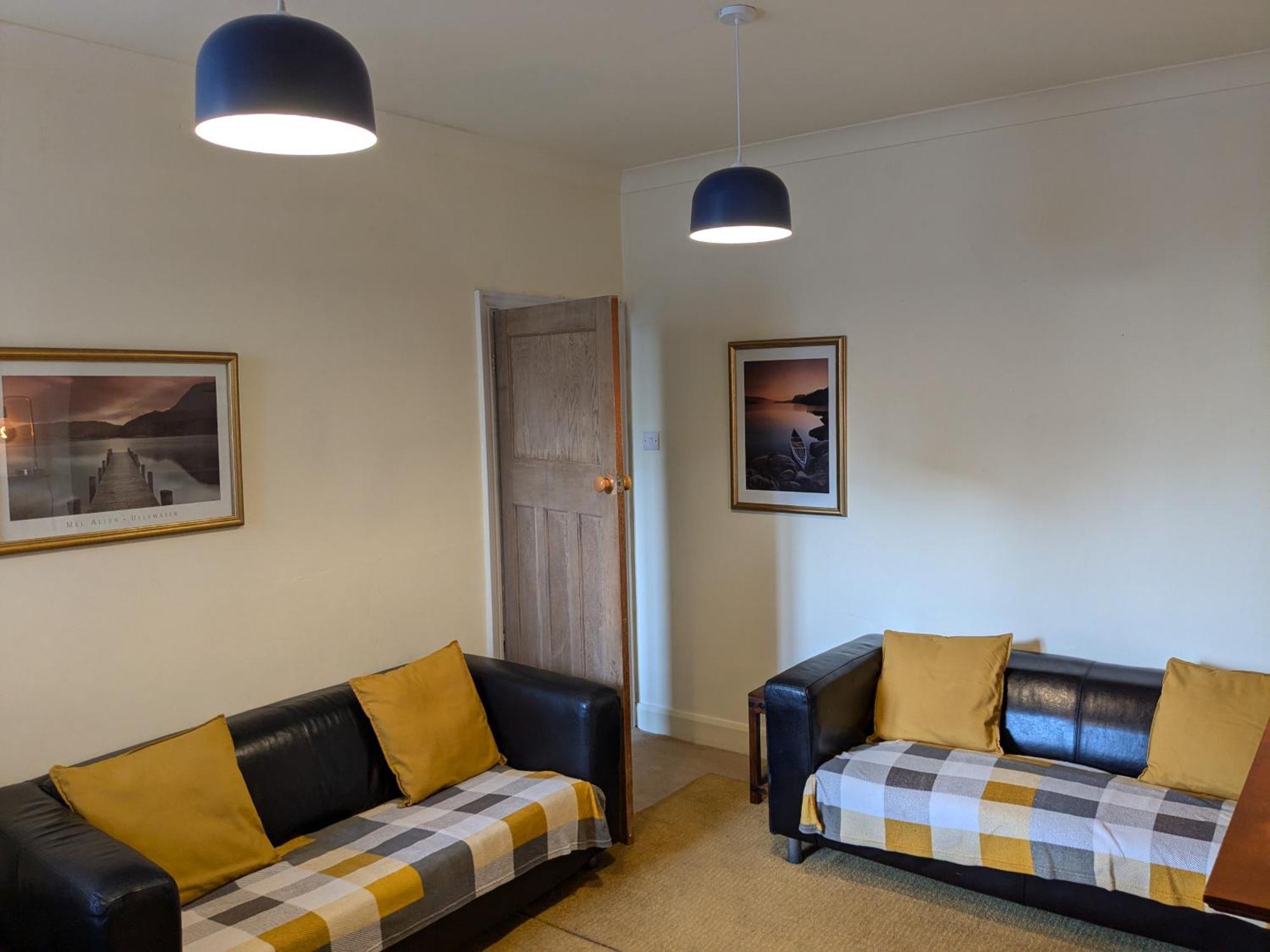 Apartment With Outside Patio And Car Space ダラム エクステリア 写真