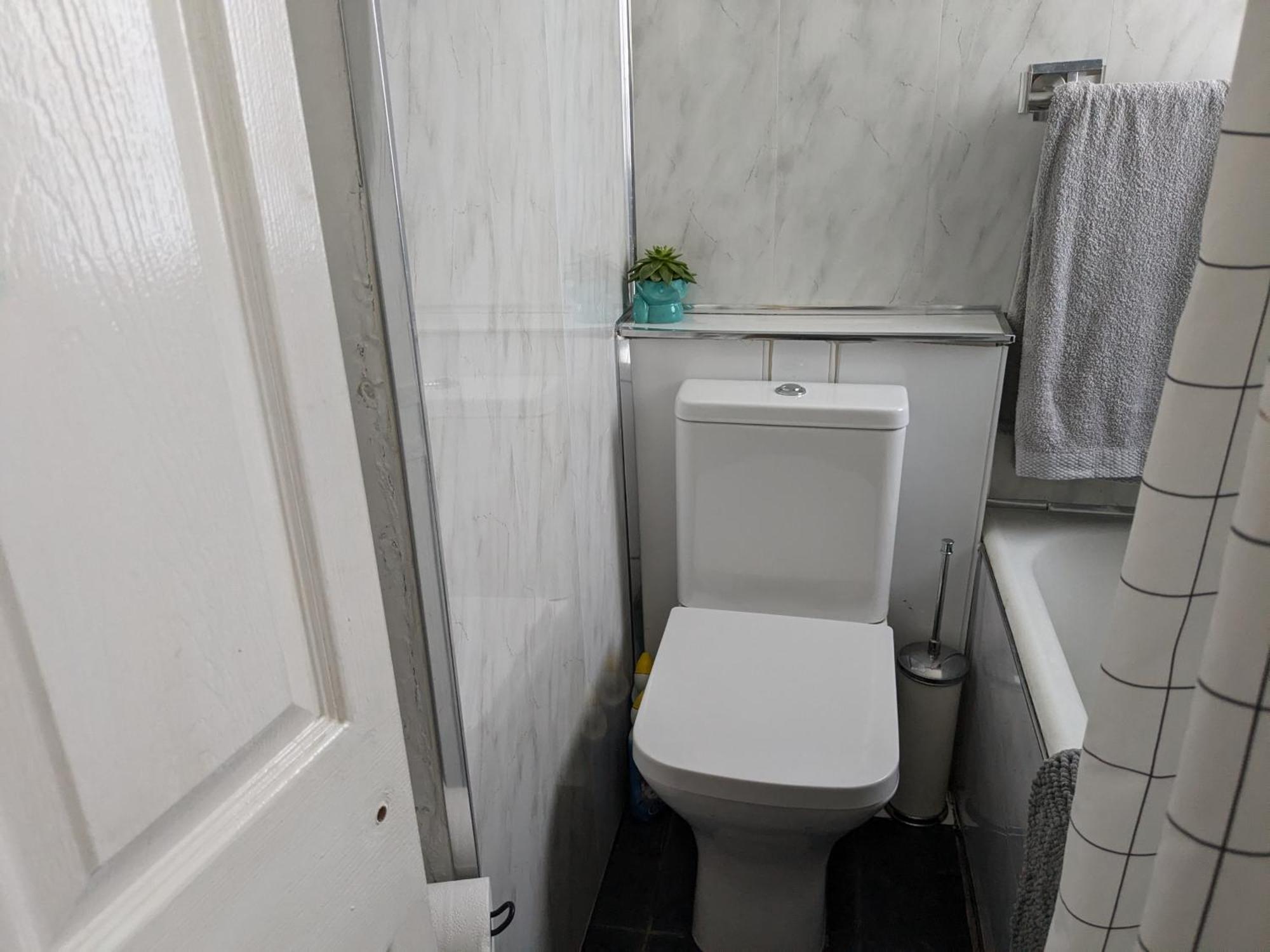 Apartment With Outside Patio And Car Space ダラム エクステリア 写真