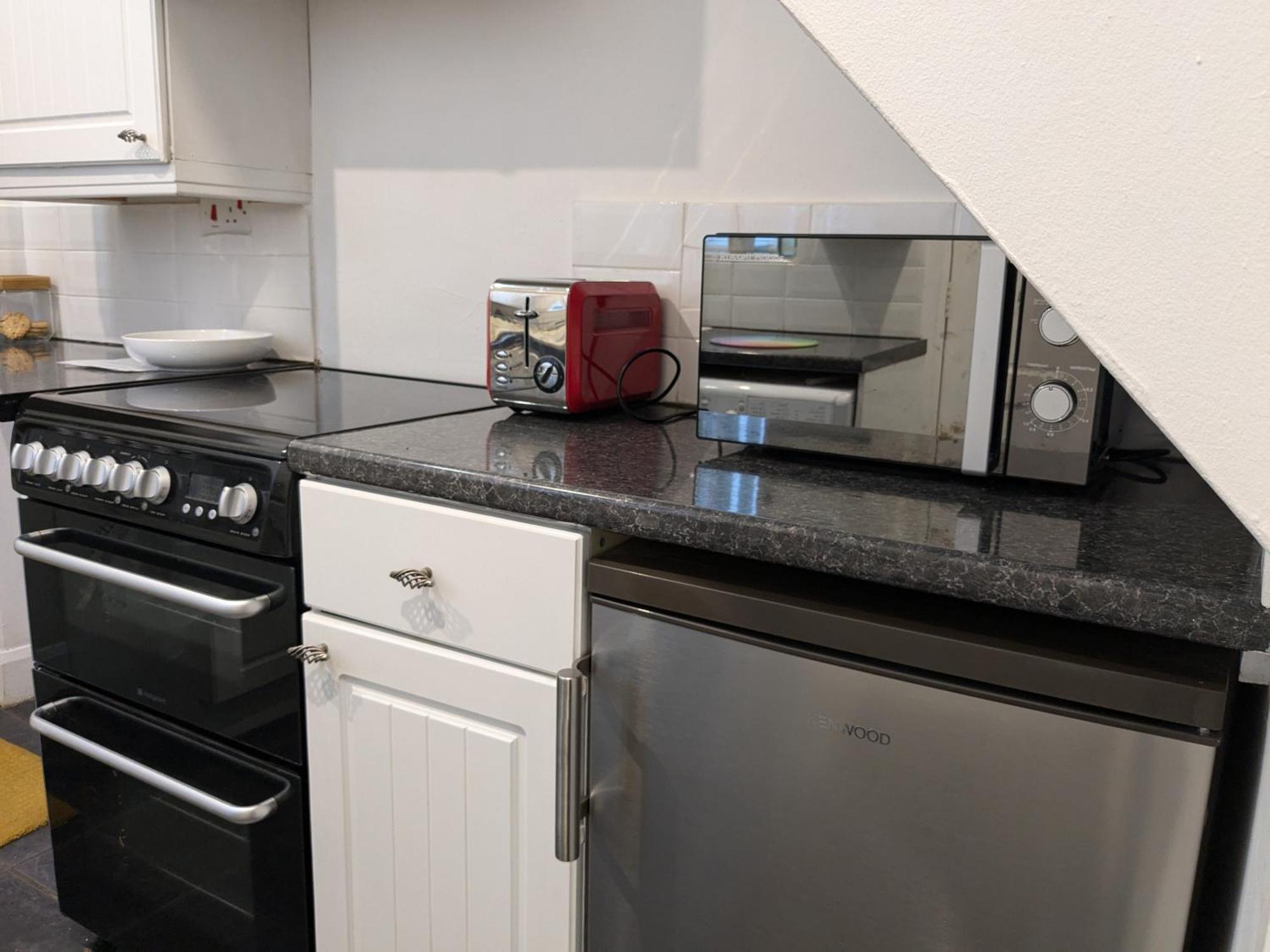 Apartment With Outside Patio And Car Space ダラム 部屋 写真